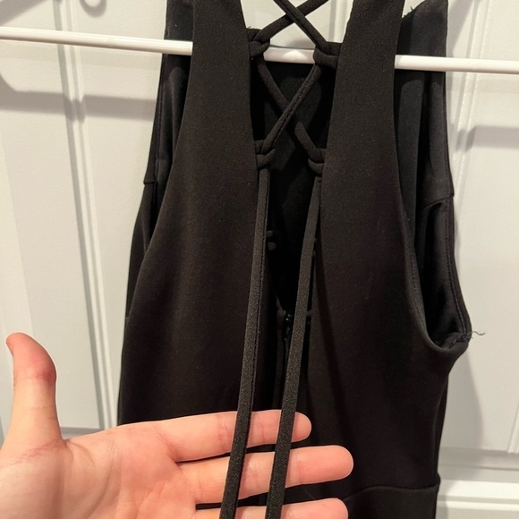 🧁black criss cross back tie flowy bottom dress - Picture 3 of 11
